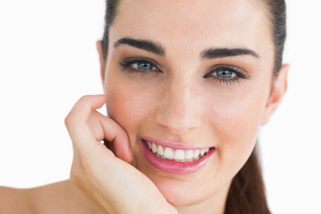 3 tratamientos de cirugía facial idóneos para otoño 6 hilos tensores en la papada.jpg