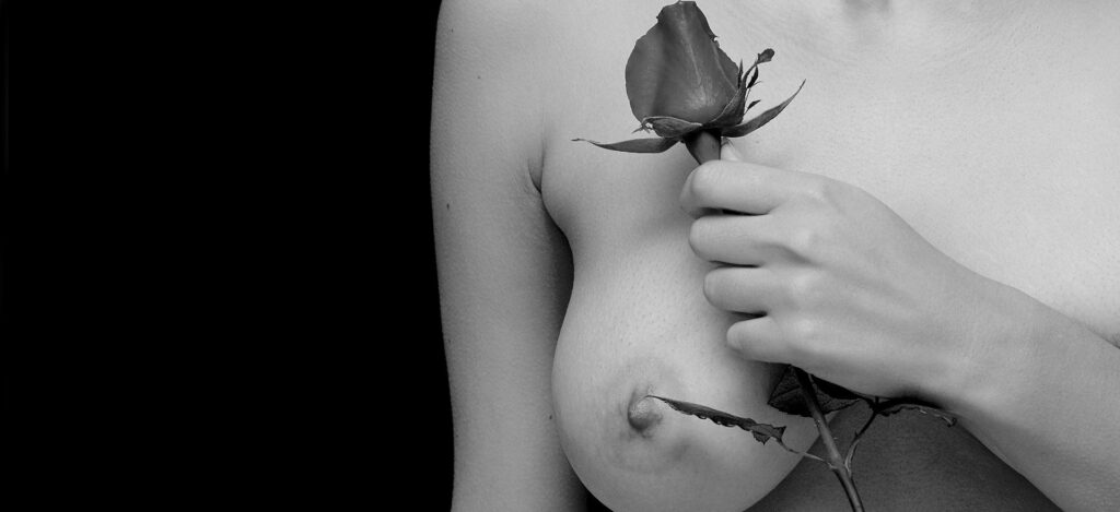 ¿Qué supone una asimetría en el complejo areola-pezón? 1 Blog Cabecera Pezones asimetricos 1